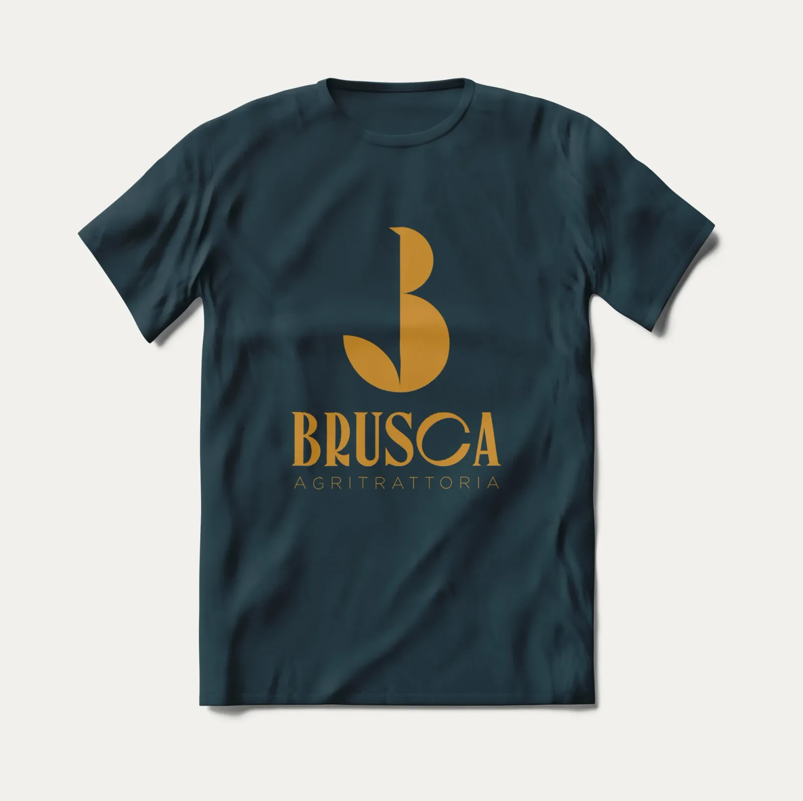 T-shirt blu petrolio con il logo ocra