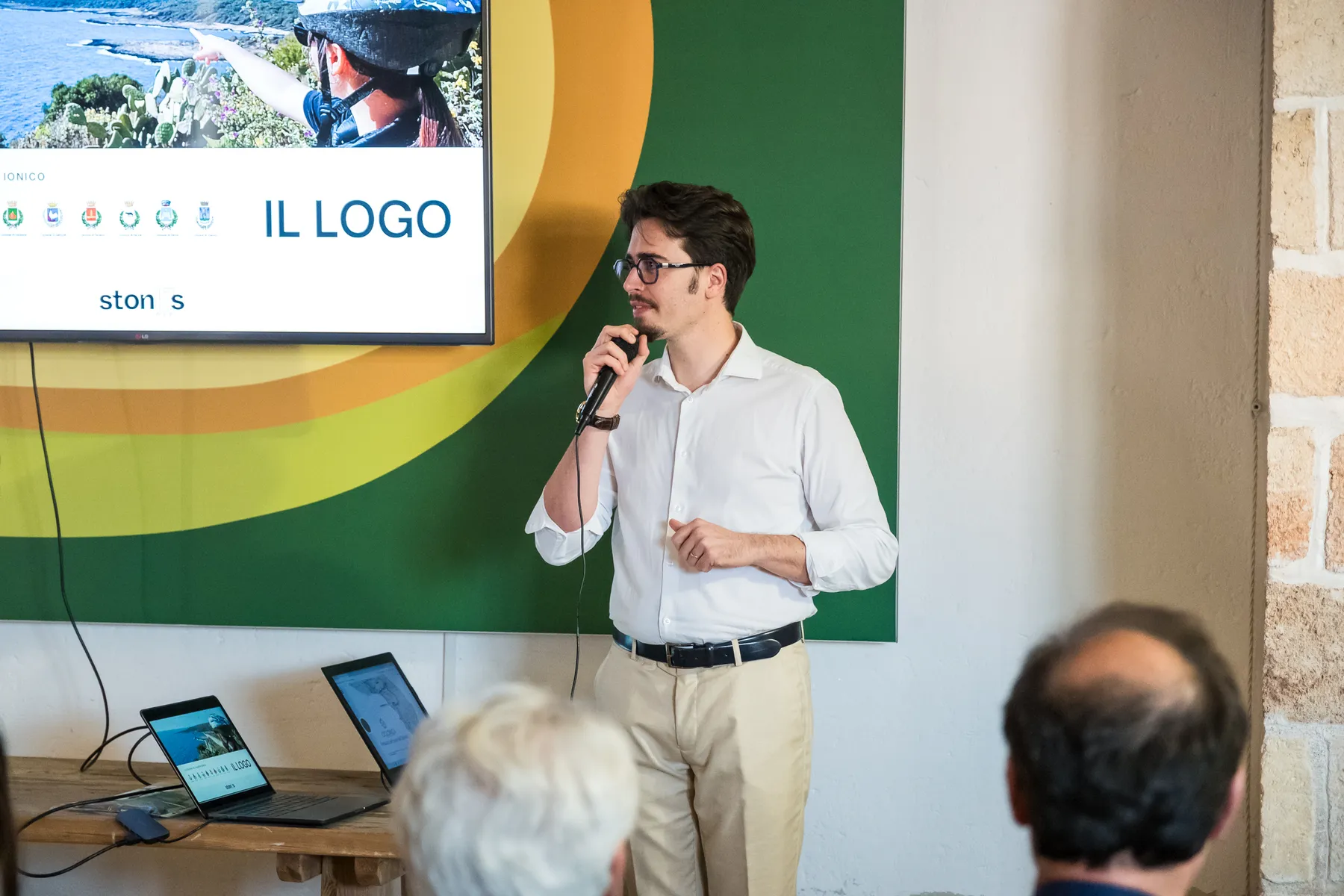 La presentazione del logo di Ciclonica al pubblico
